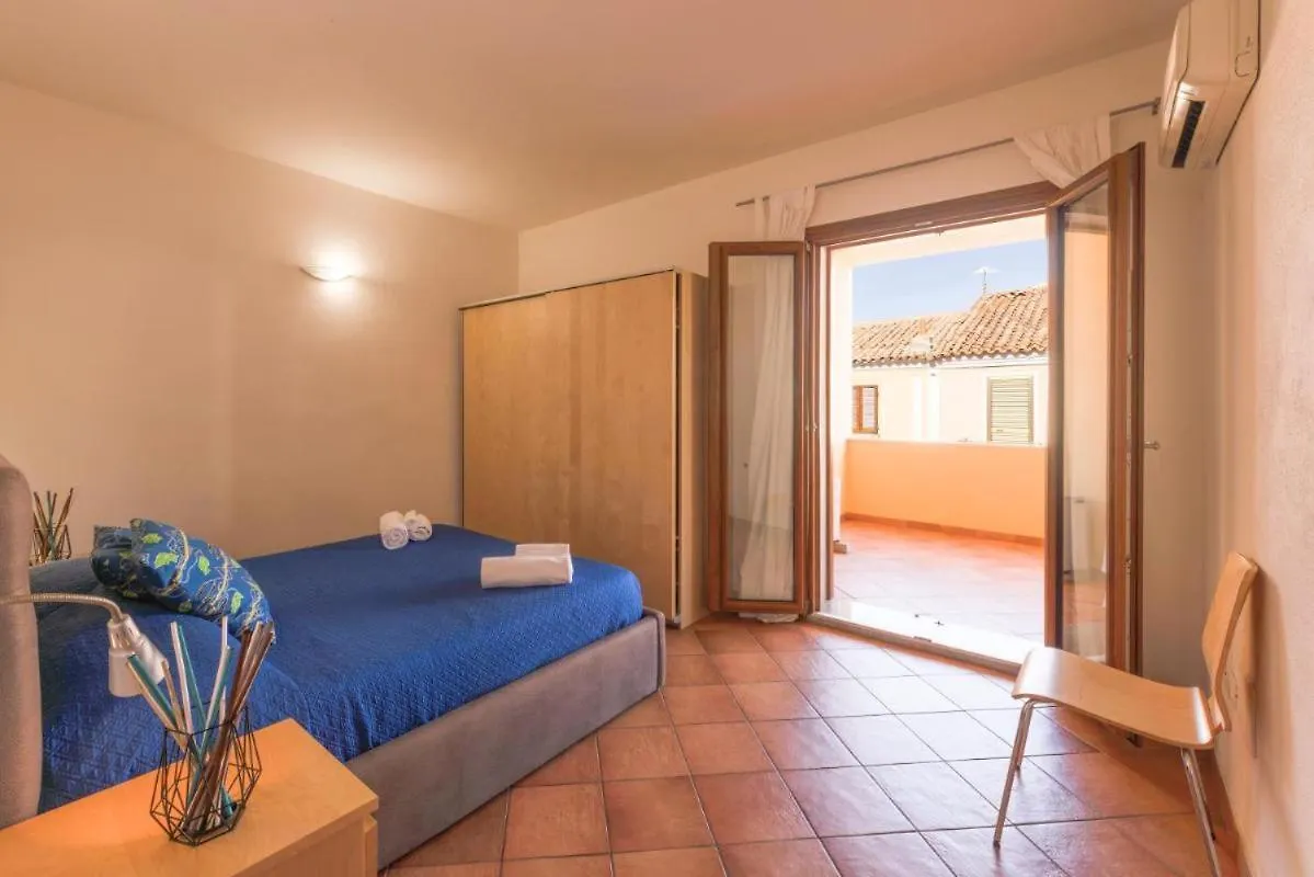 Relaxing Cristal Bedroom Apartment Sleeps 5 Santa Teresa Gallura
