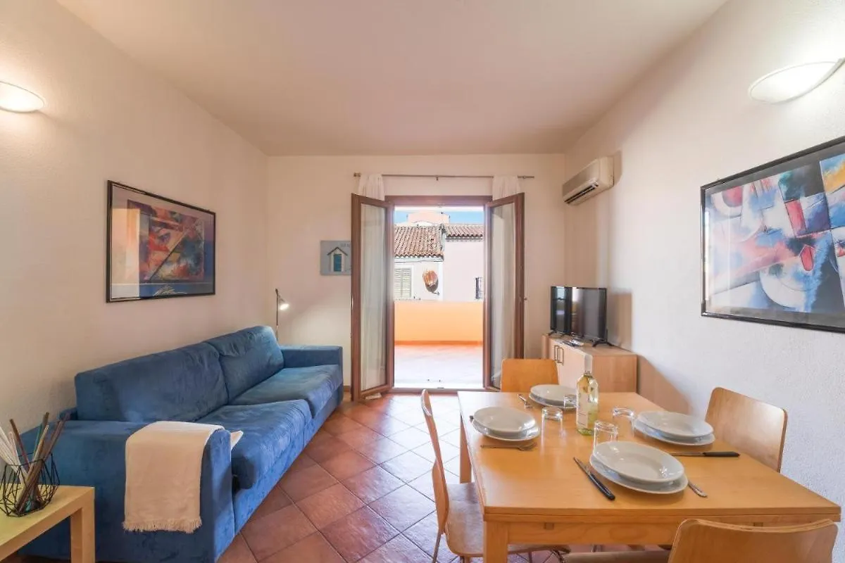 Relaxing Cristal Bedroom Apartment Sleeps 5 Santa Teresa Gallura