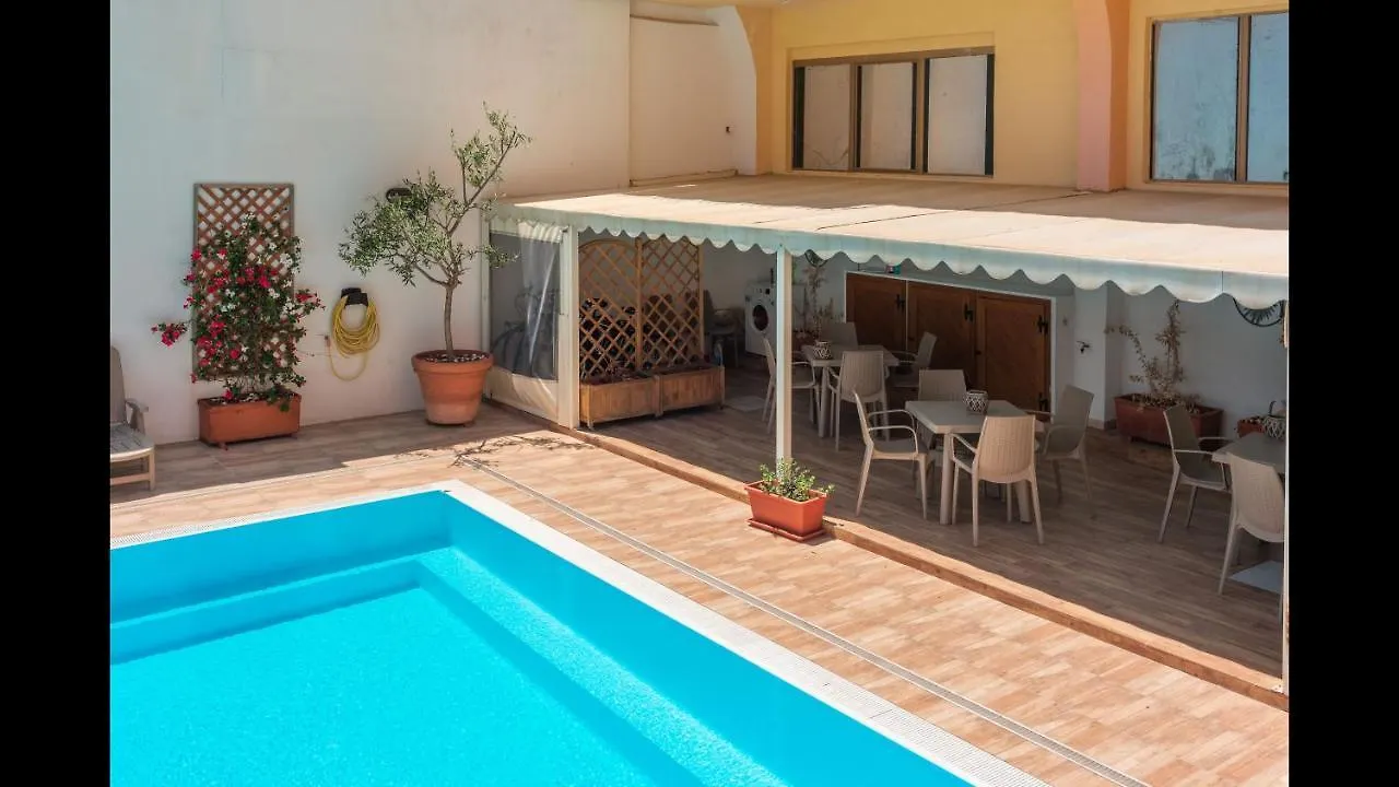 Relaxing Cristal Bedroom Apartment Sleeps 5 Santa Teresa Gallura Italy