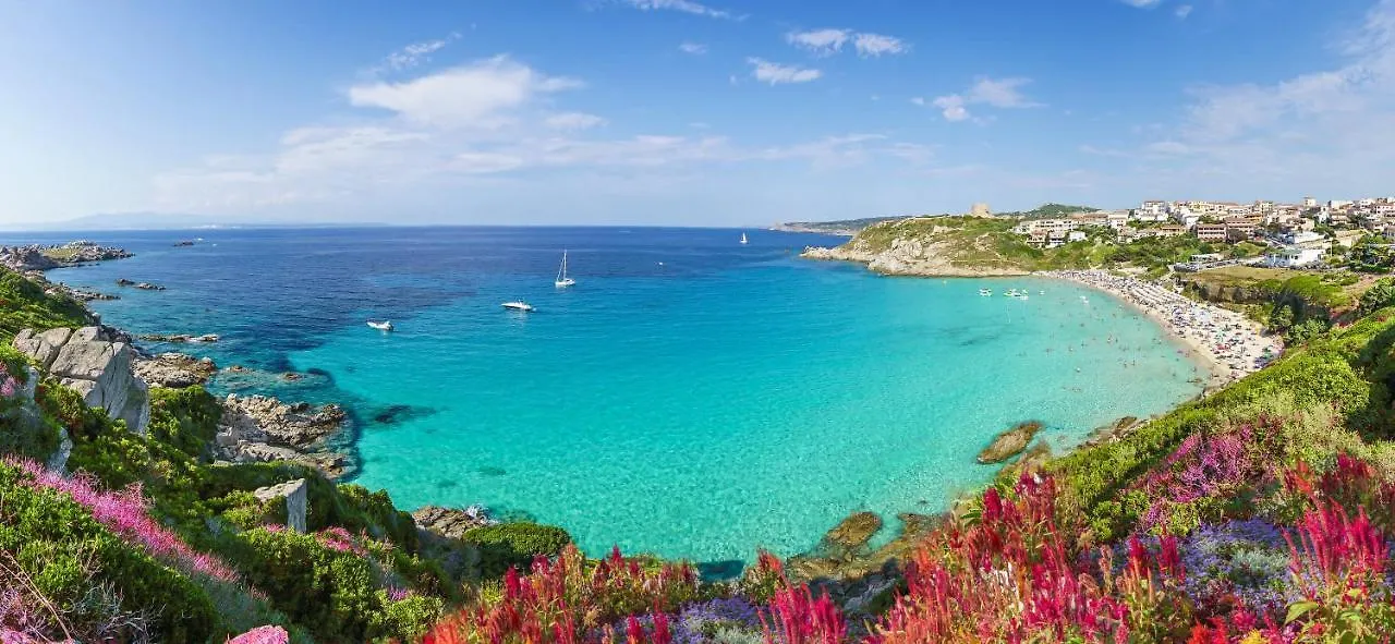 Relaxing Cristal Bedroom Apartment Sleeps 5 Santa Teresa Gallura